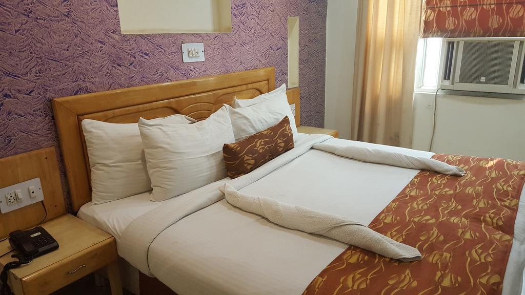 Hotel Abhay Palace Ghaziabad Exterior foto