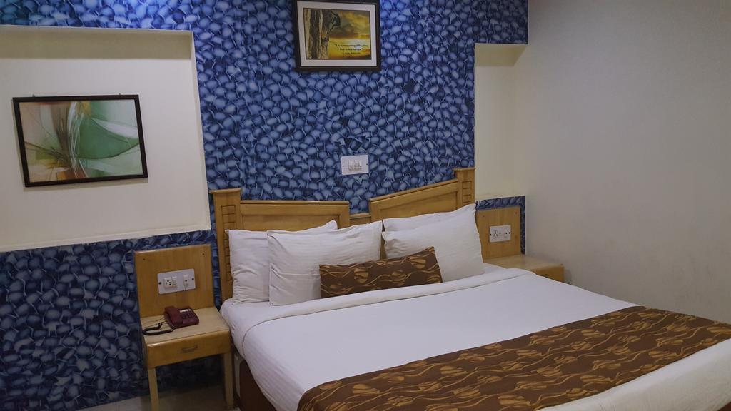Hotel Abhay Palace Ghaziabad Exterior foto