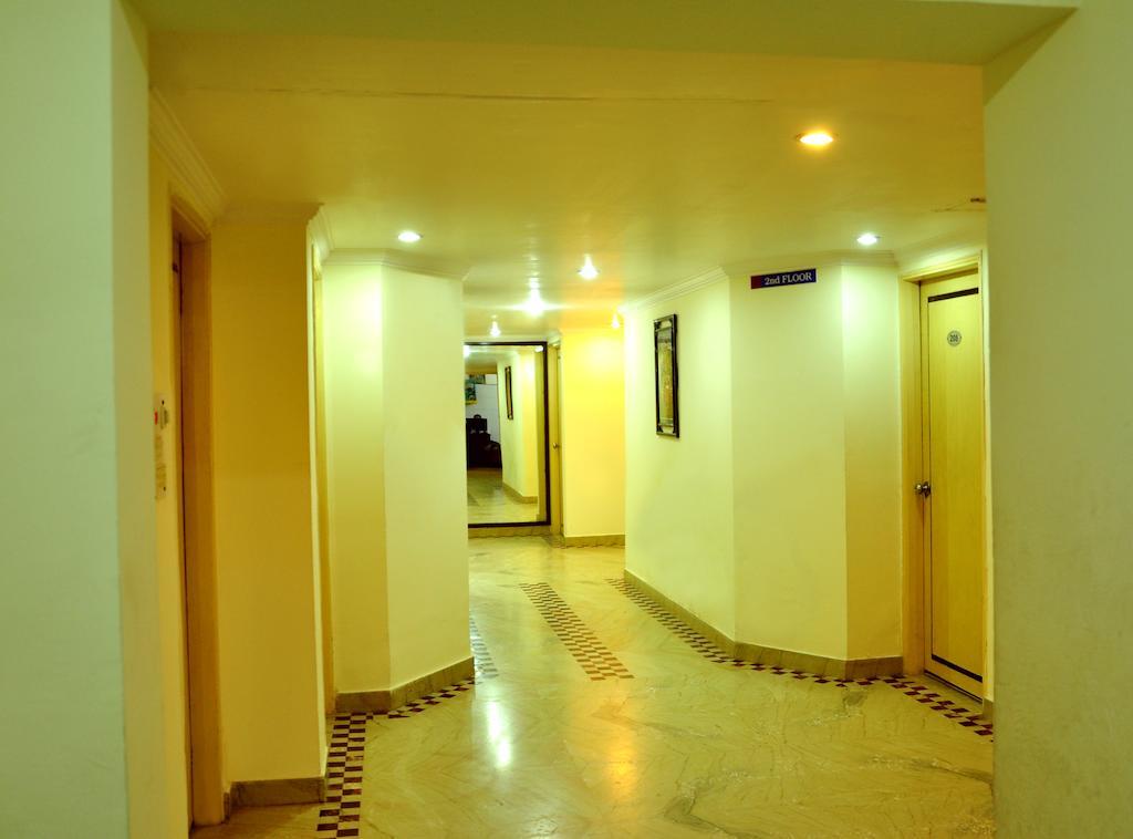 Hotel Abhay Palace Ghaziabad Exterior foto